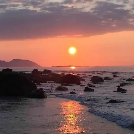 Front Appartments In Design Eco-villa 于尔斯泰因维克