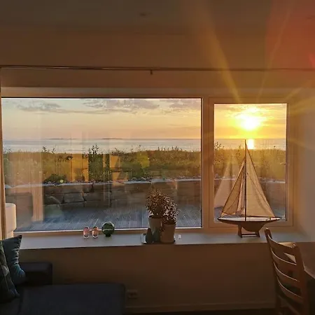 Front Appartments In Design Eco-villa *