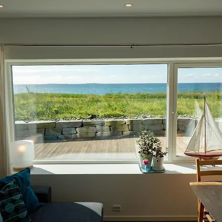 Front Appartments In Design Eco-villa شقة