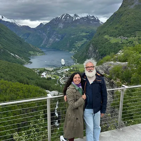 Front Appartments In Design Eco-villa